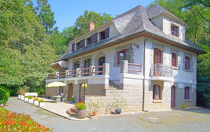  Annonces ROCHE SUR YON House | LA ROCHE-SUR-YON (85000) | 315 m2 | 549 900 € 